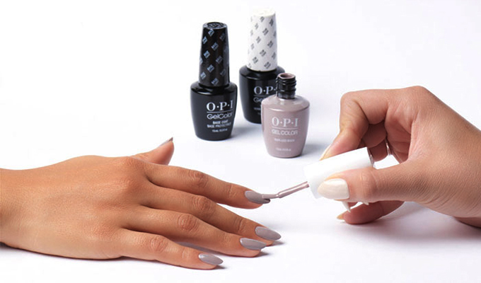 08. Manicure with Gellac